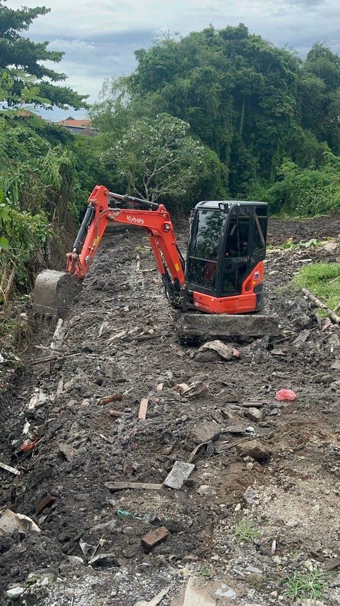 Unit JKR aktif bekerja di proyek Bali